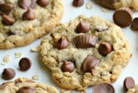 Chewy Reese’s Peanut Butter Oatmeal Bliss