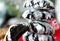 Fudgy Chocolate Crackle Cookies