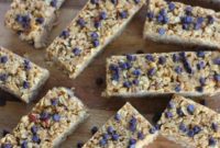 Ultimate Chocolate Chip Peanut Butter Granola Bars