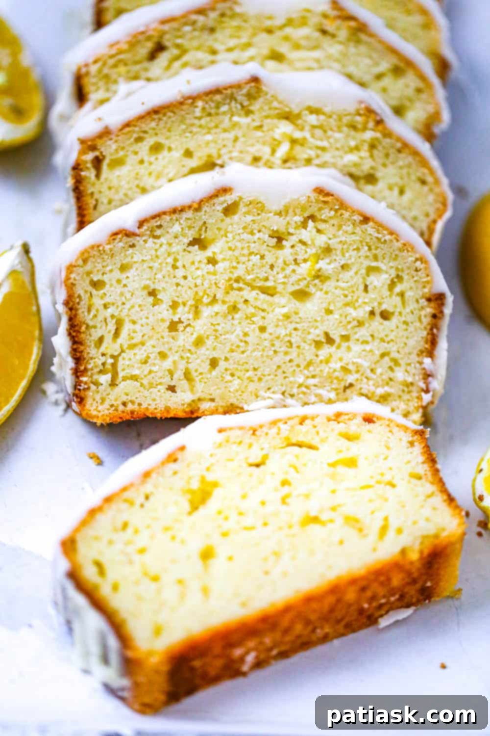Starbucks-Inspired Glazed Lemon Loaf 1 featured 178115