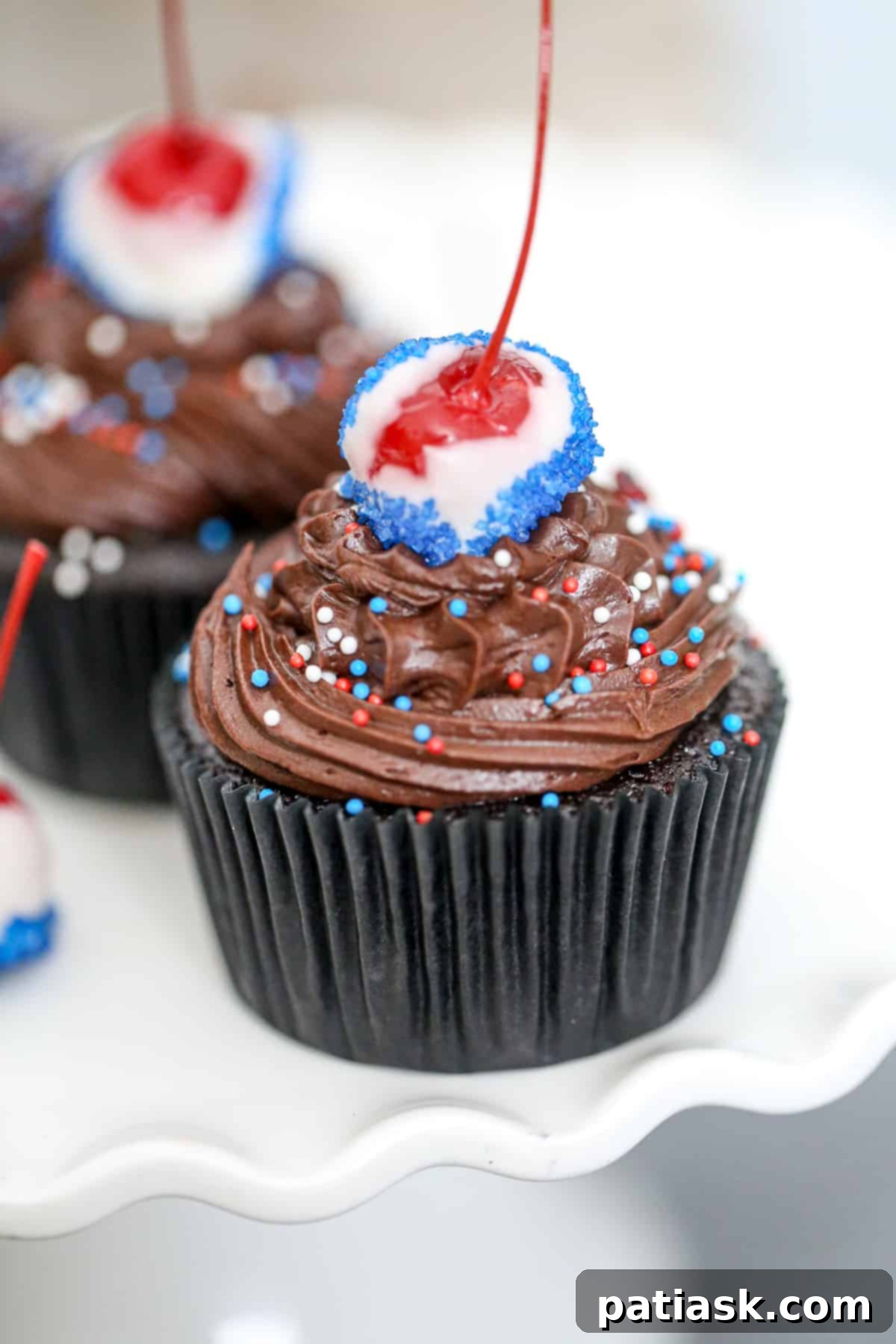 Patriotic Cherry Bomb Cupcakes 1 featured 198289
