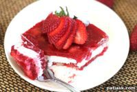 Strawberry Raspberry Gelatin Cheesecake Delight