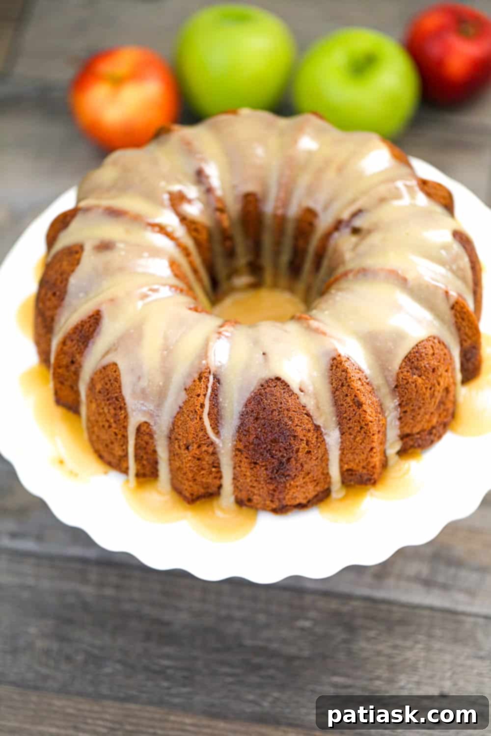 Decadent Caramel Apple Bundt 1 featured 205084