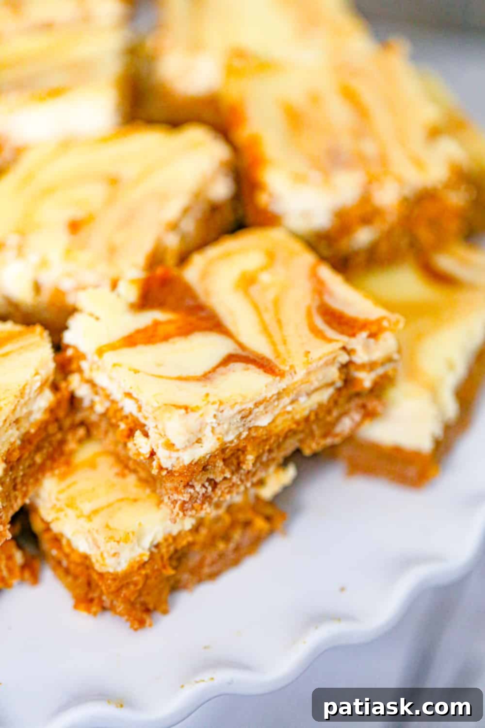 Effortless Pumpkin Cheesecake Bars 1 featured 205720