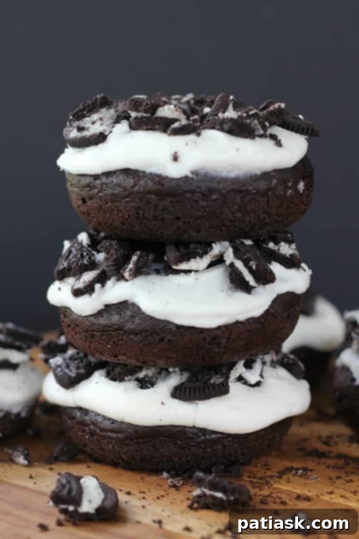 Oreo Chocolate Cake Donut Perfection 1 featured 20752