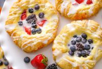Flaky Cream Cheese Puff Pastry Danishes