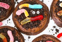 Wormy Dirt Brownie Cookies