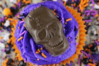 Ghoulish Skull Cupcakes