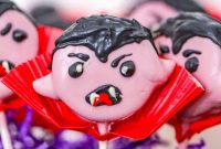 Spooktacular Oreo Pops