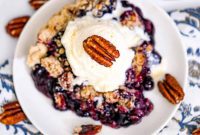 Blueberry Pecan Crumble Pie