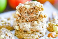 Chewy Caramel Apple Oatmeal Cookies