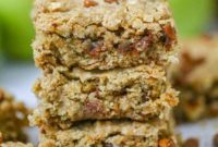 Spiced Apple Oat Bars