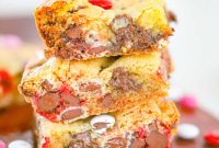 Fudgy Valentine M and M Bars