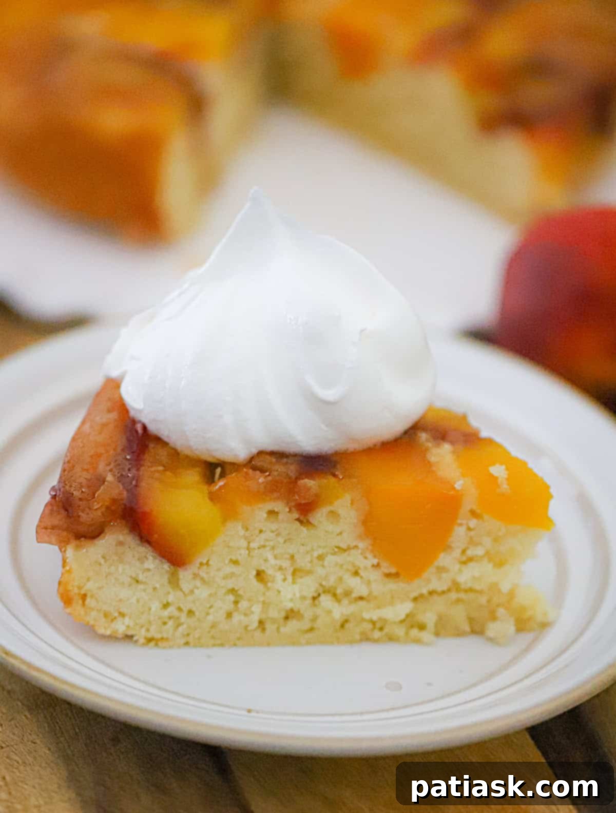 Simple Sweet Peach Flip Cake 1 featured 238091