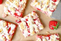 Strawberry Cheesecake Crumble Delights