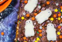 Spooktacular Reeses Monster Cookie Bars