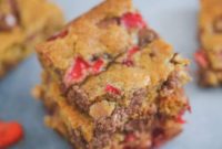 Strawberry & Cream Chocolate Blondies