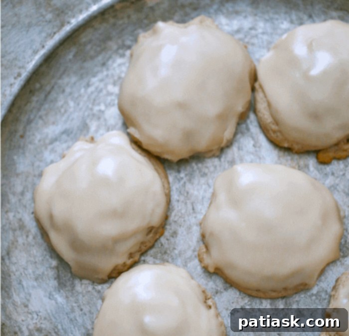 Maple Brown Sugar Soft Cookies 1 featured 36446