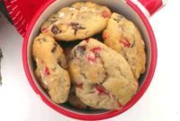 Chewy Gluten Free Peppermint Chocolate Chip Cookies