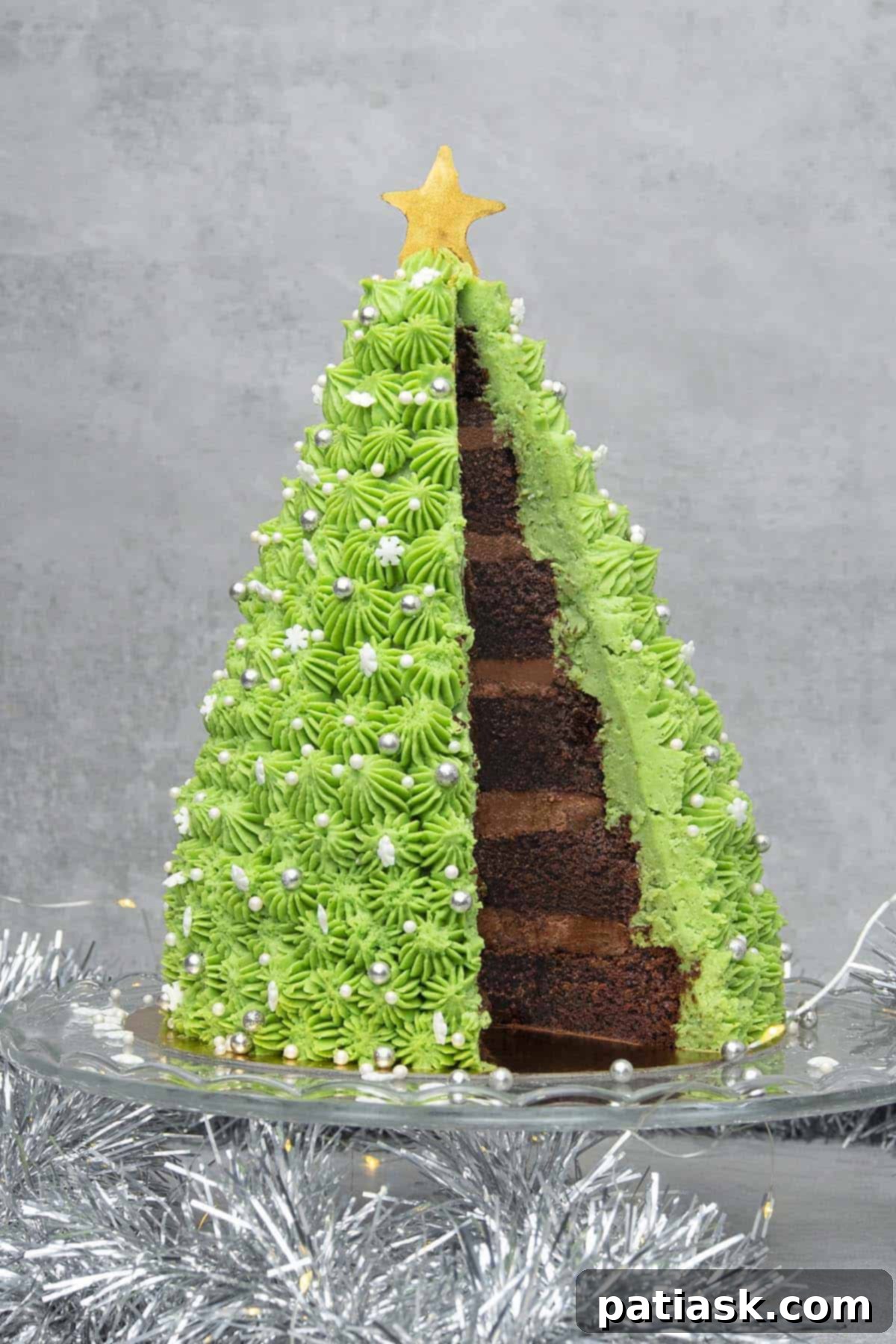 40 Festive Christmas Tree Delights 32 Decadent Christmas Tree Cake