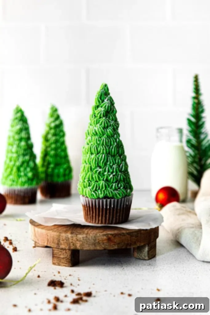 40 Festive Christmas Tree Delights 40 Elegant Christmas Tree Cupcakes