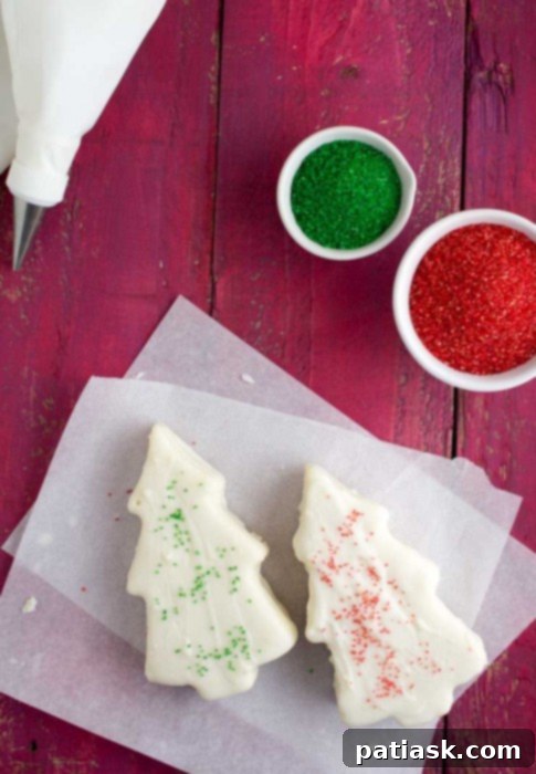 40 Festive Christmas Tree Delights 8 Little Debbie Inspired Christmas Tree Snack Cakes