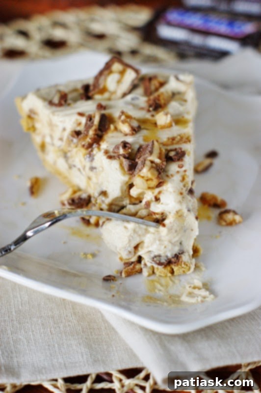 No-Bake Snicker Bar Pie - creamy, chocolatey, and easy dessert