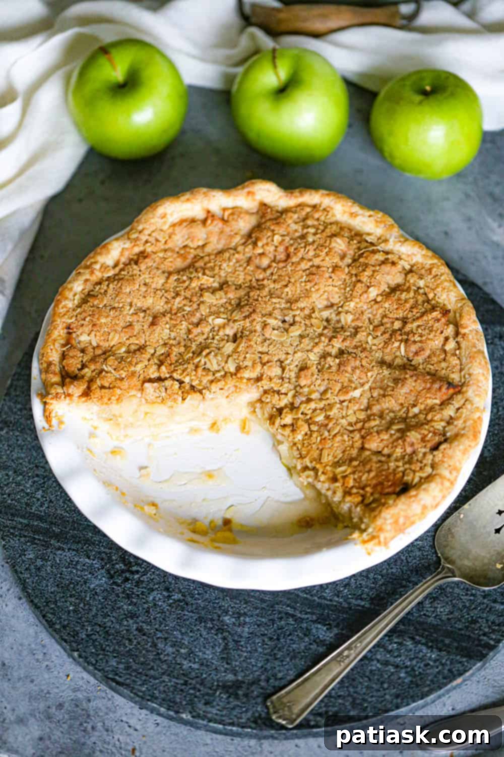 Hearty Dutch Apple Pie with Golden Oat Crumble 5 best homemade amish dutch apple pie recipe with streusel oat