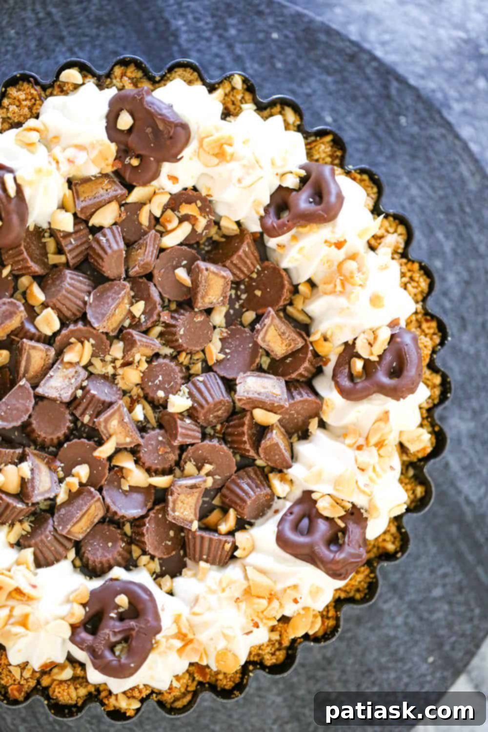 Reese's Peanut Butter Pretzel Pie - how to make pretzel pie crust