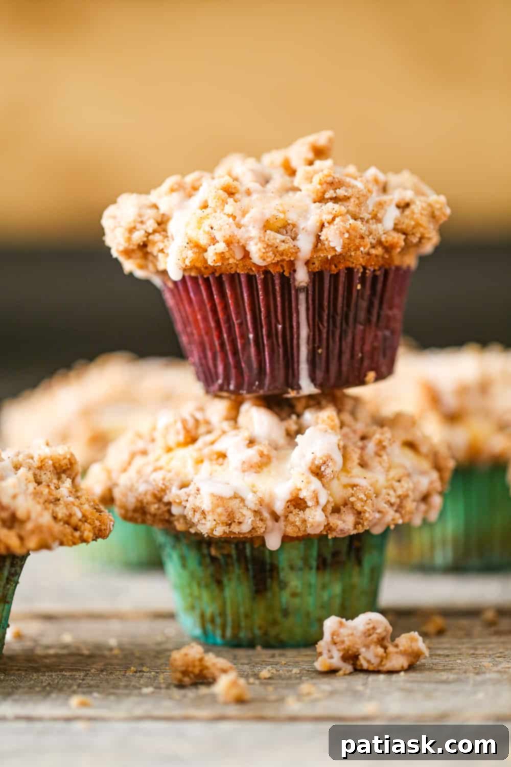 Cinnamon Streusel Muffins 8 cinnamon coffee cake muffins