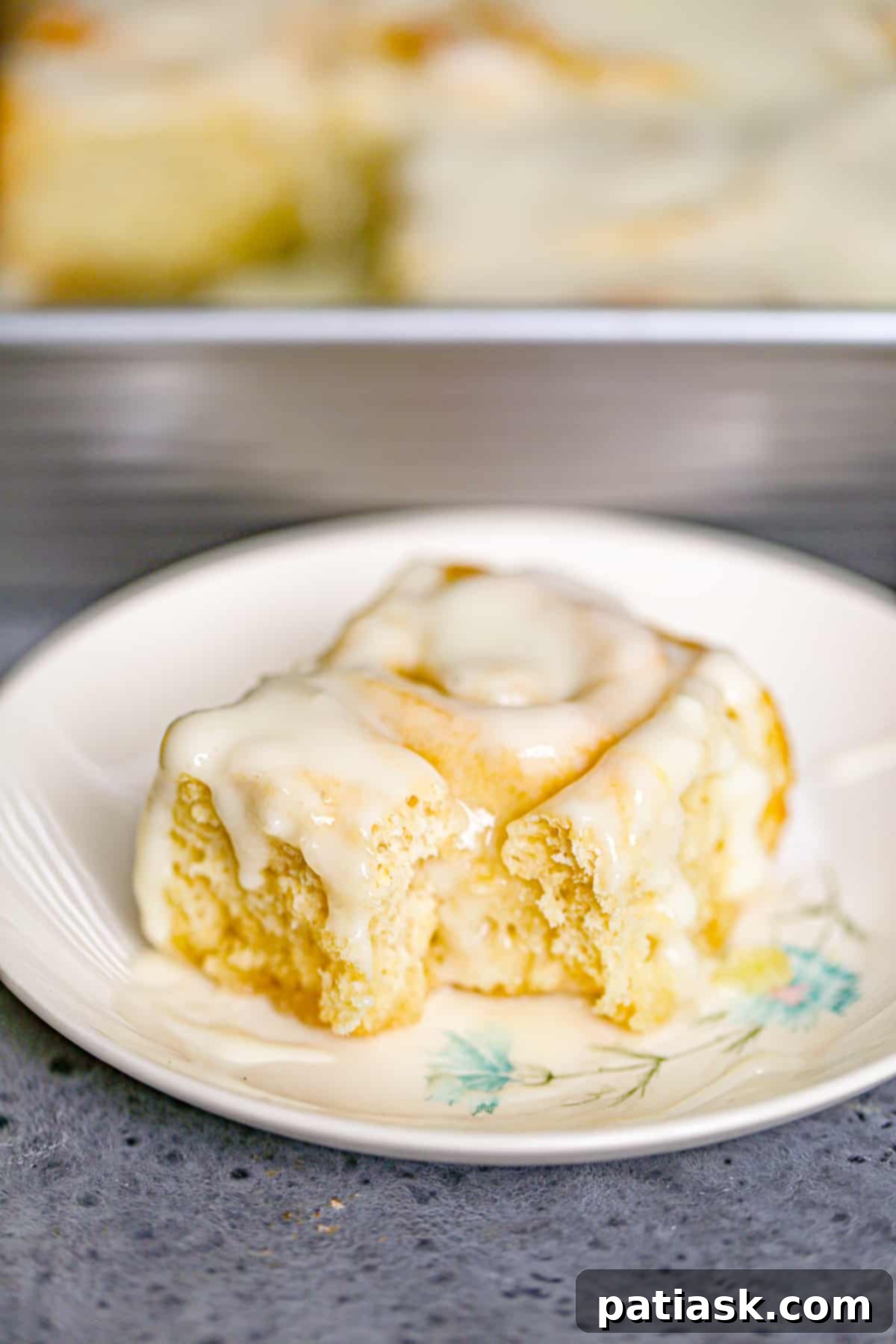 lemon cream cheese rolls