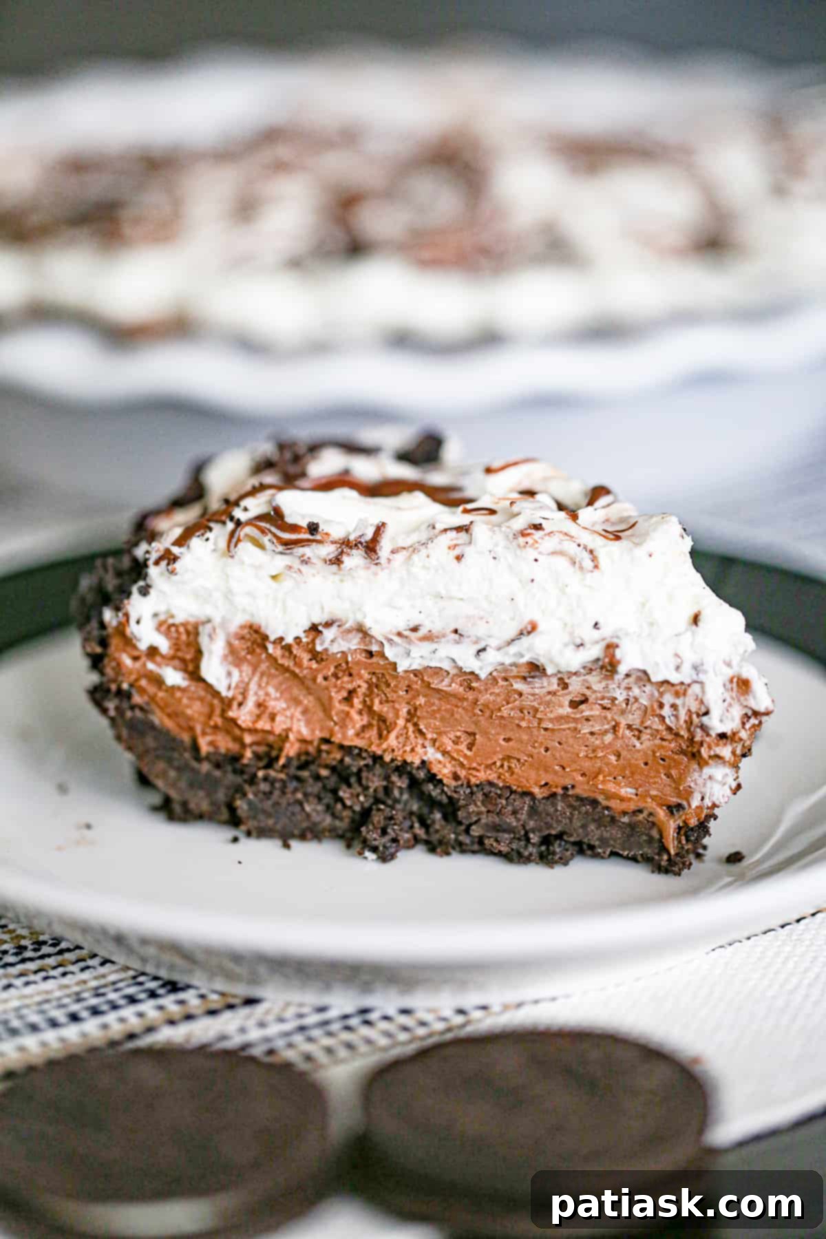 Another enticing view of the no-bake Nutella cream pie, showcasing its layers