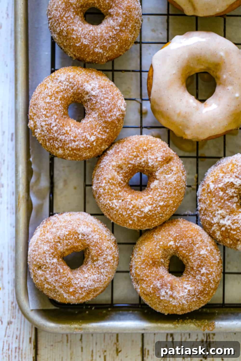 baked pumpkin cake donuts 
