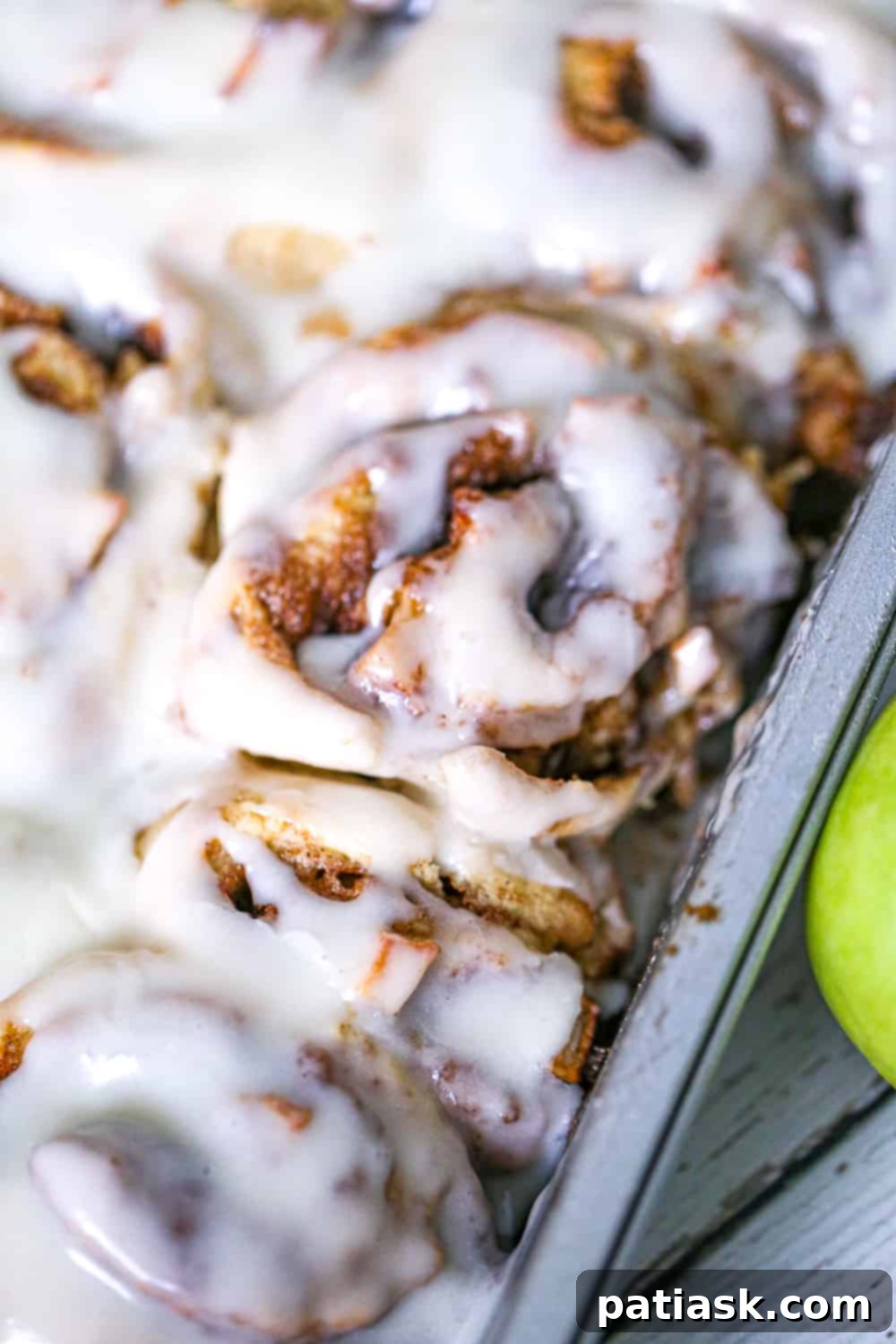 Easy No Yeast Apple Cinnamon Rolls