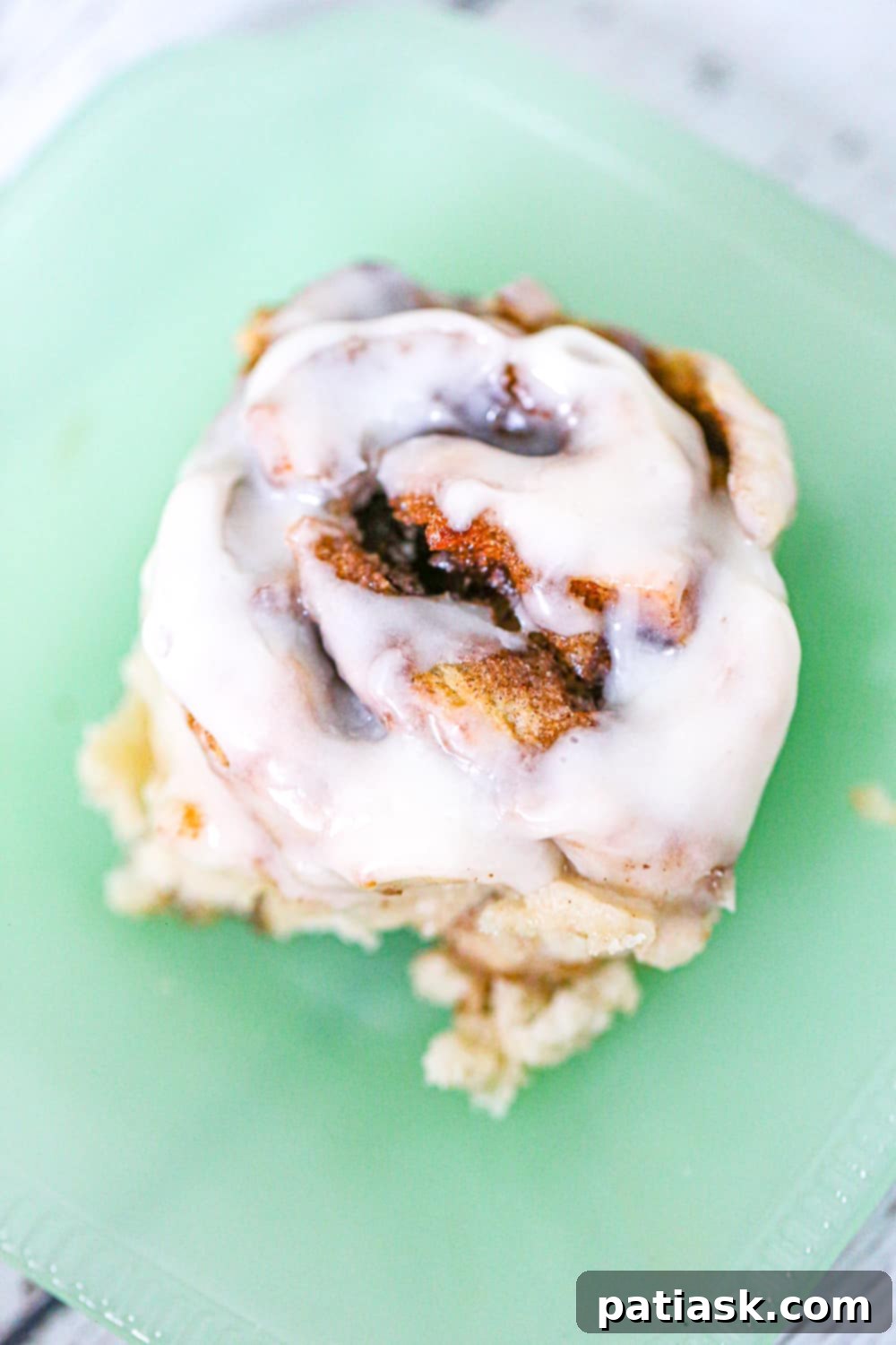 Easy No Yeast Apple Cinnamon Rolls
