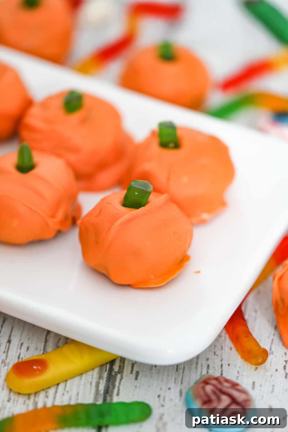 Pumpkin Spice Oreo Truffles 10 Pumpkin Oreo Truffles recipe no bake