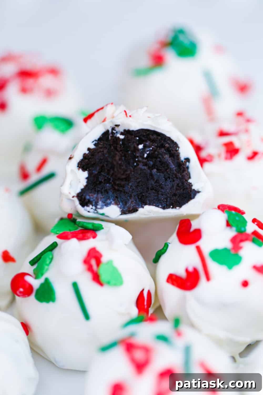 Crushed Peppermint Oreo Delights 2 Delicious Christmas Peppermint Oreo Truffles, perfect for holiday gatherings