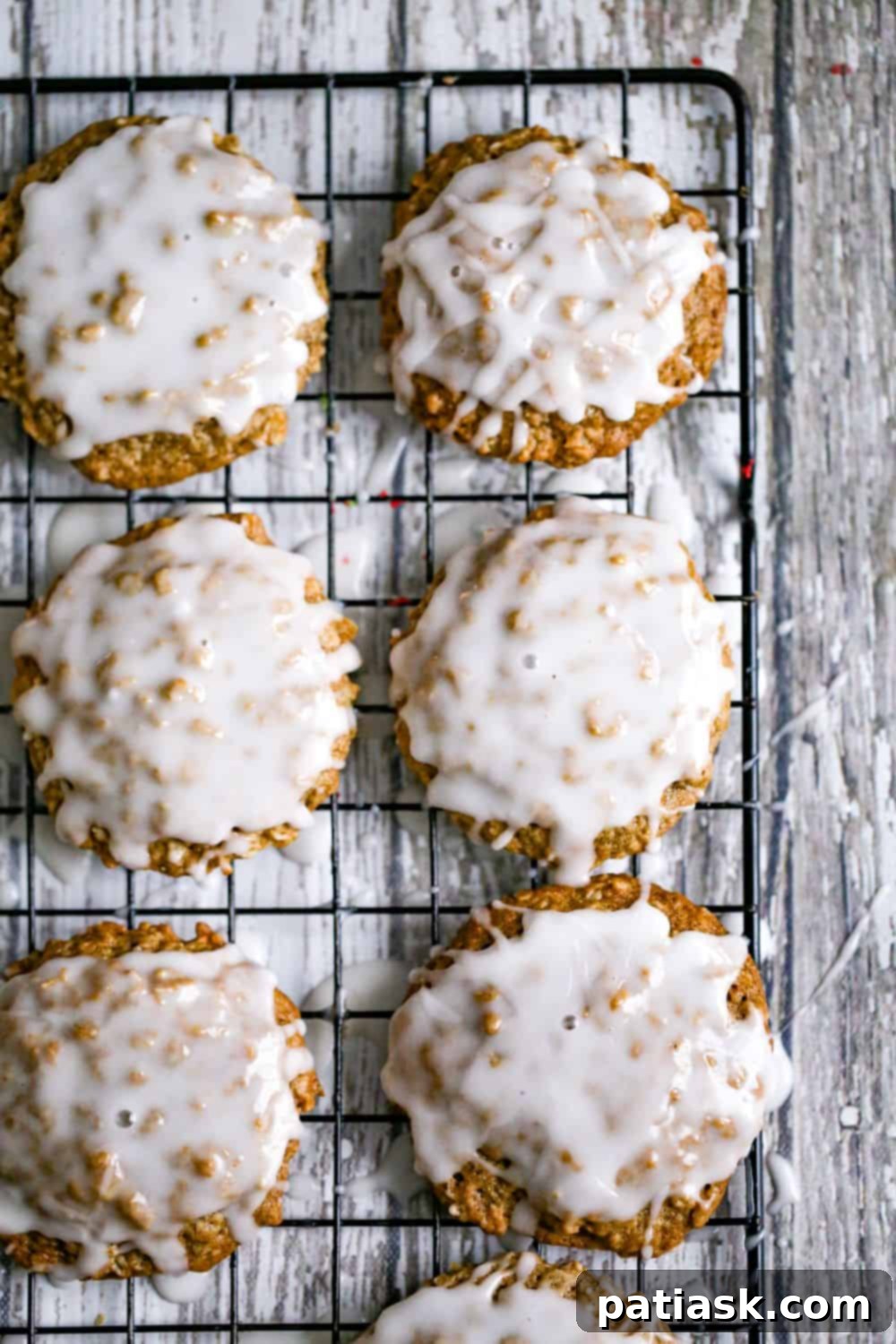 Luscious Vanilla Frosted Oatmeal Cookies 7 Vanilla Iced Oatmeal Cookies