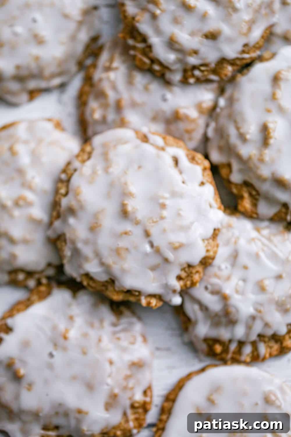 Luscious Vanilla Frosted Oatmeal Cookies 8 Vanilla Iced Oatmeal Cookies recipe