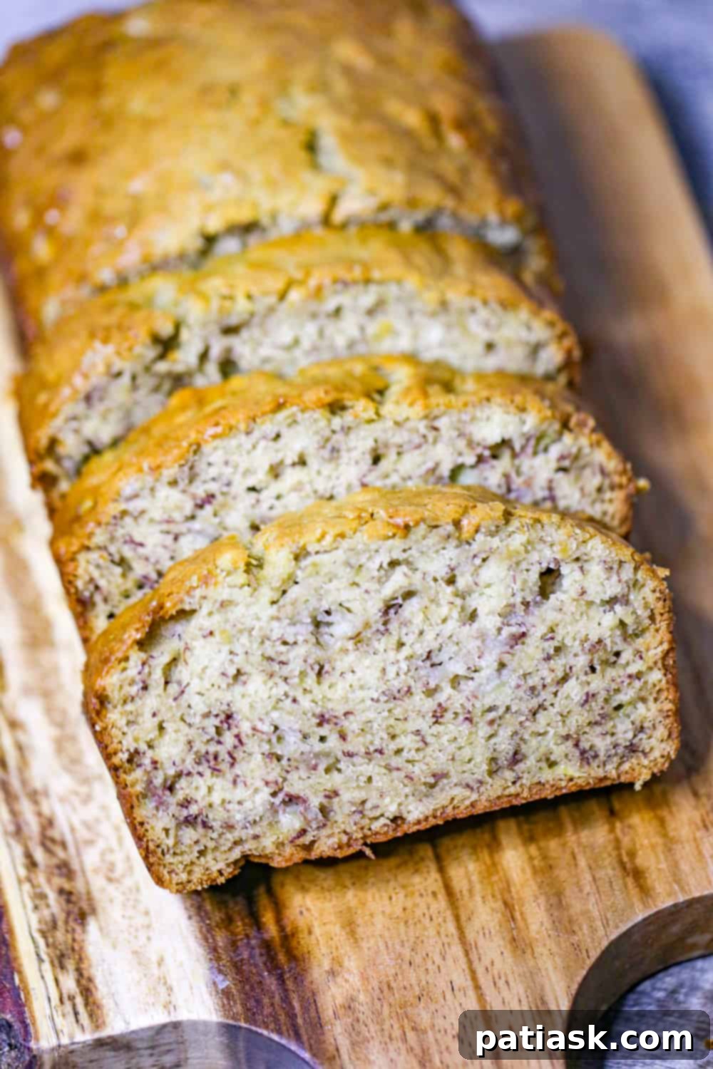 The Easiest Banana Bread Ever 3 delicious moist banana bread recipe ready to eat