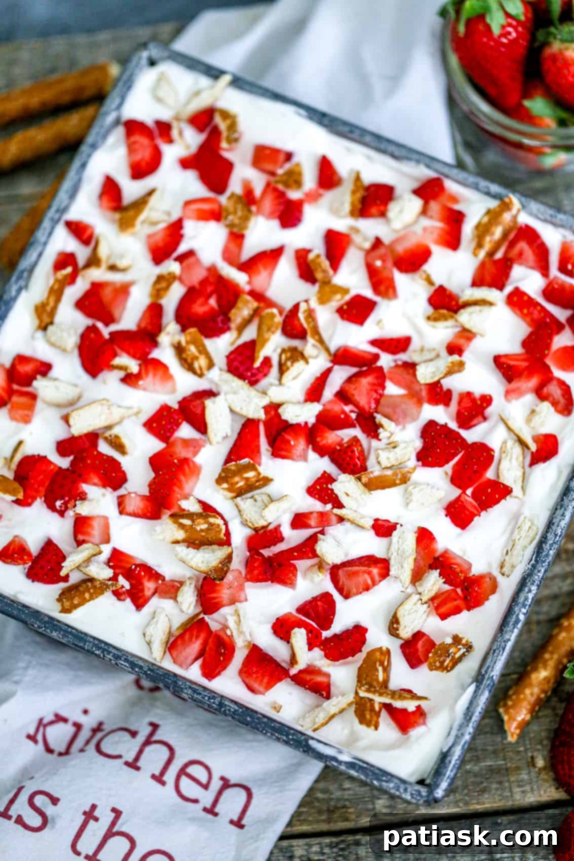 Strawberry Pretzel Bliss 6 pretzel strawberry dessert