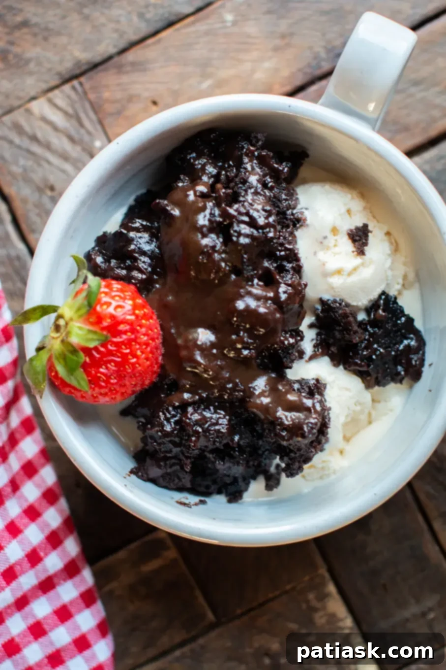 Slow Cooker Chocolate Lava Cake - easy chocolate dessert recipes