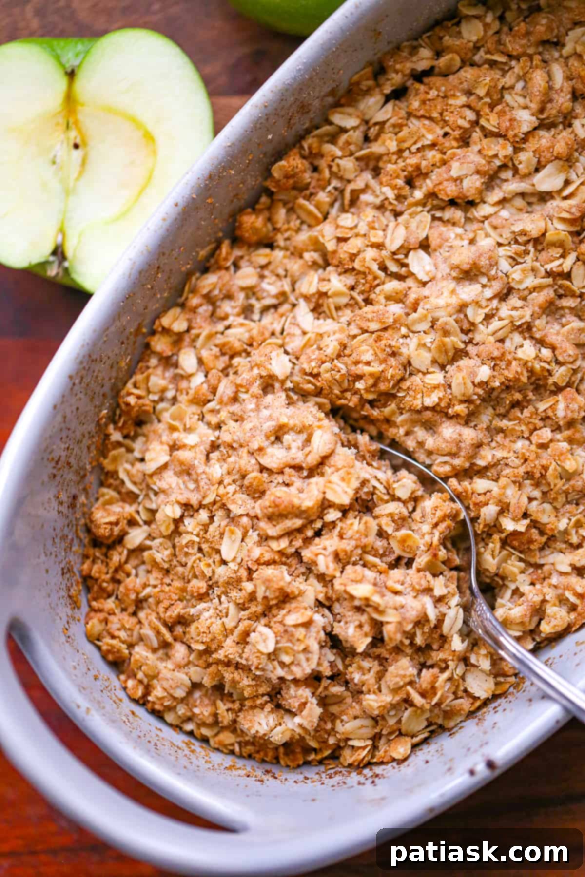 Simple & Scrumptious Homemade Apple Crisp 2 Easy Best Baked Apple Oat Crisp Dessert Recipe - Golden brown oat crumble topping on baked apple crisp