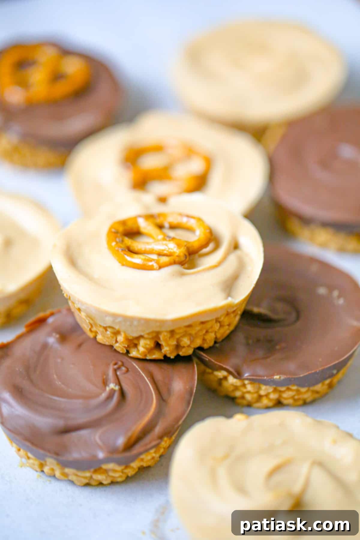 Healthy Peanut Butter Cup Quinoa Crisps 2 vegan and gluten free recipe for Healthy Peanut Butter Cup Quinoa Crispy Treats