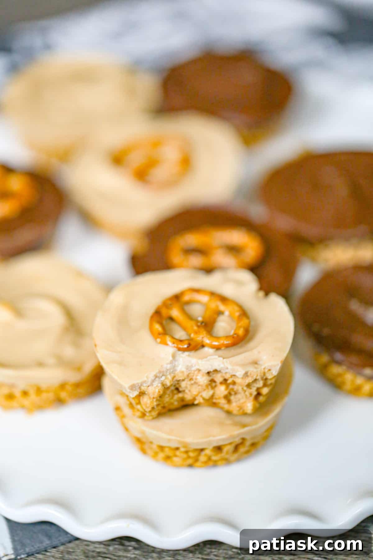 Healthy Peanut Butter Cup Quinoa Crisps 6 recipe for Healthy Peanut Butter Cup Quinoa Crispy Treats