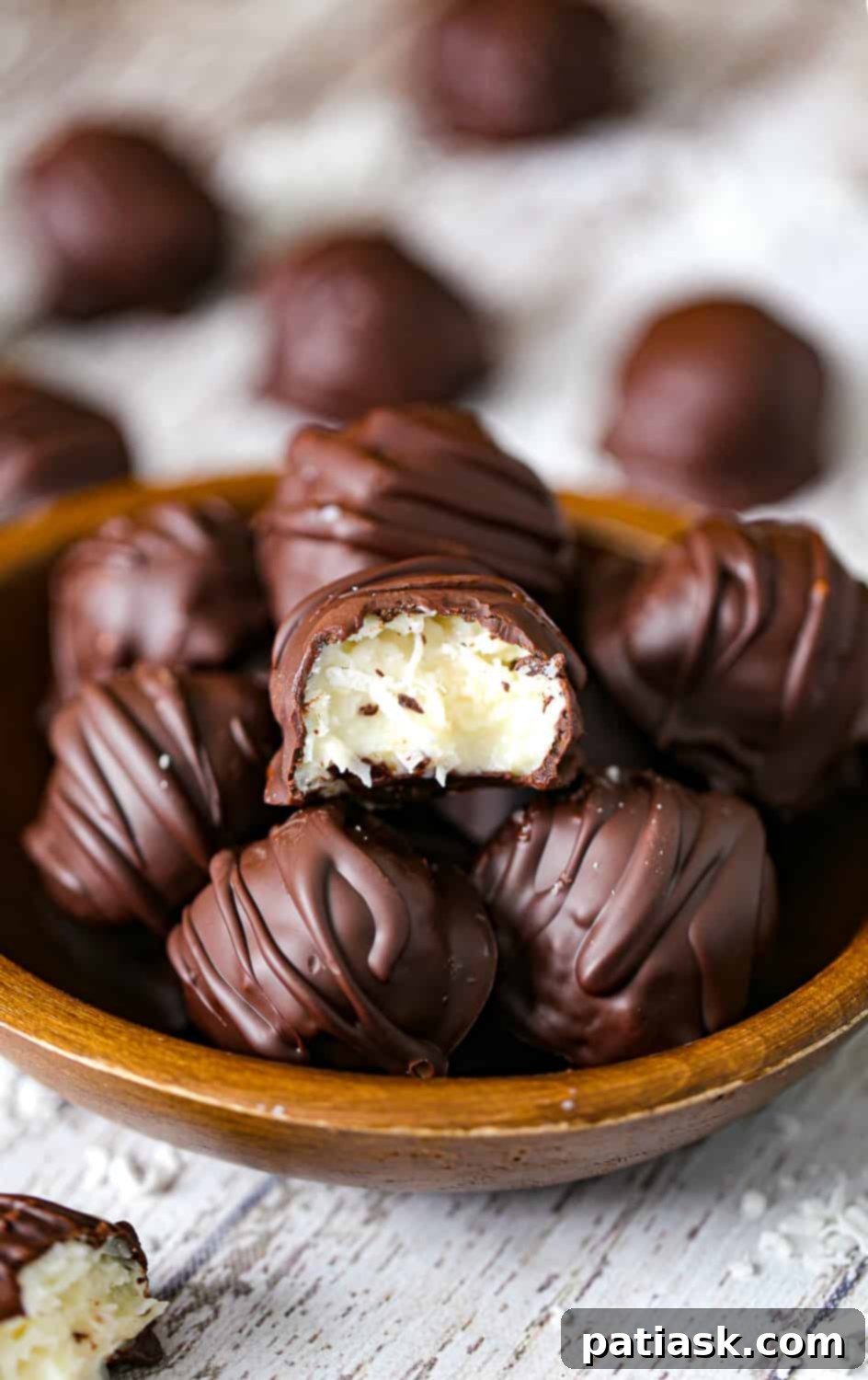 35 Irresistible Homemade Easter Treats 9 homemade Chocolate Coconut Truffles