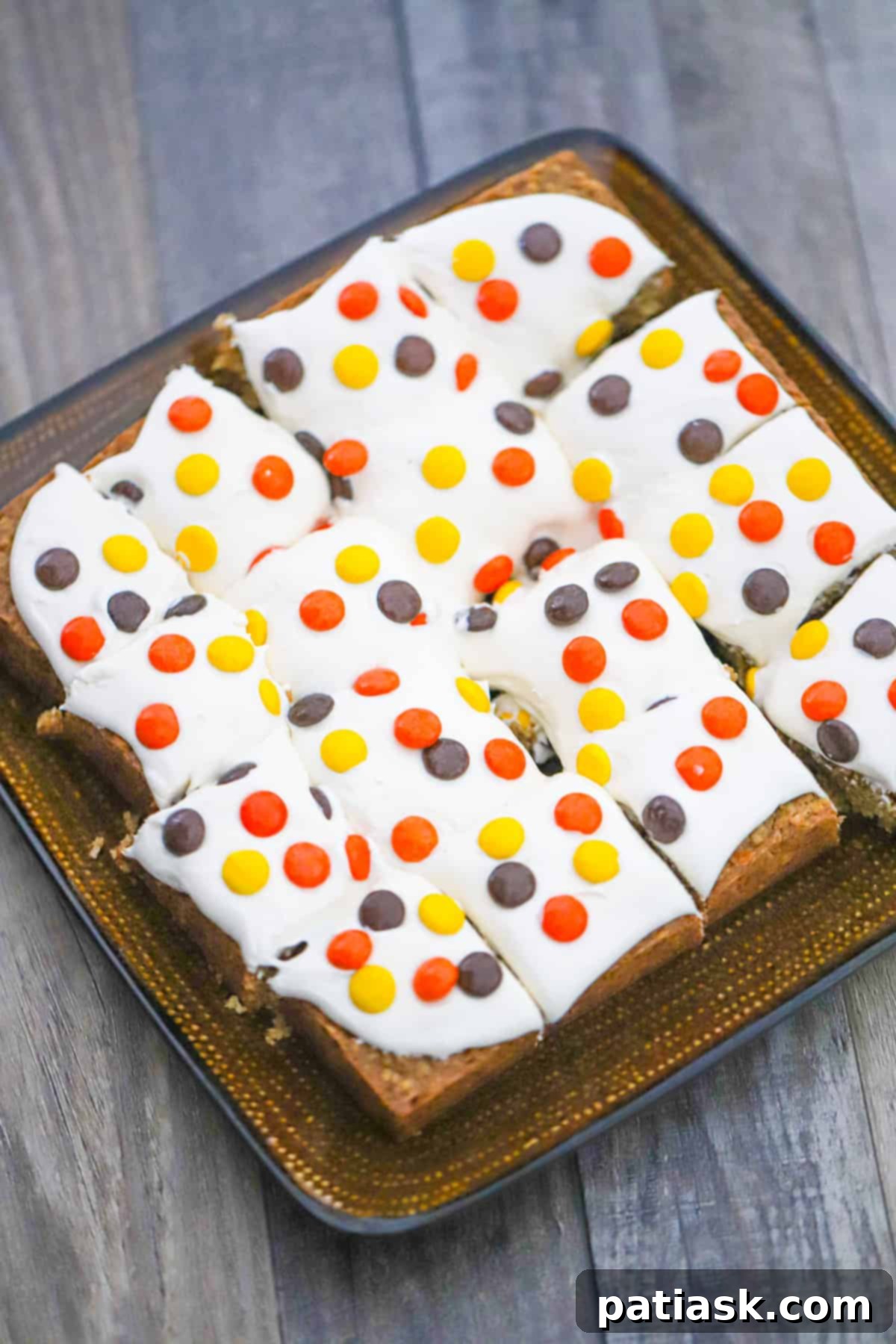 Reese's Pieces Oatmeal Cream Pie Dream Bars 3 Fall baking or Halloween Reese's Pieces Oatmeal Cream Pie Bars recipe for party fun!