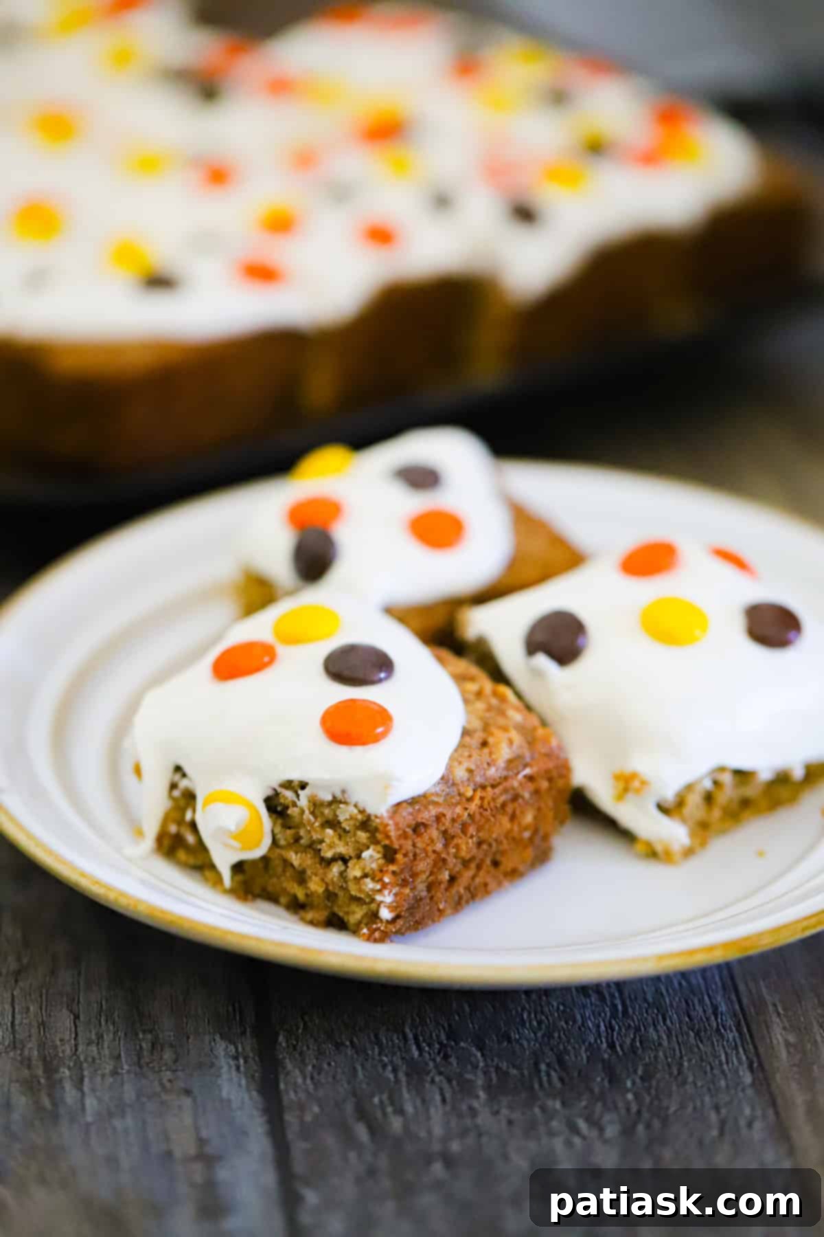 Reese's Pieces Oatmeal Cream Pie Dream Bars 4 img 231505 3