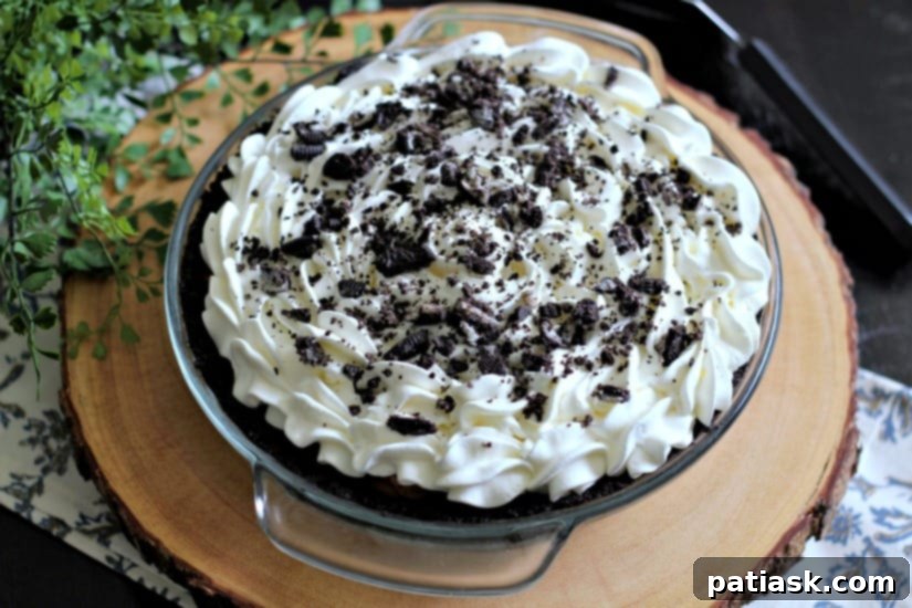 Decadent No-Bake Oreo Chocolate Cream Pie 5 Finished Easy Dreamy Oreo Chocolate Cream Pie, ready to be served