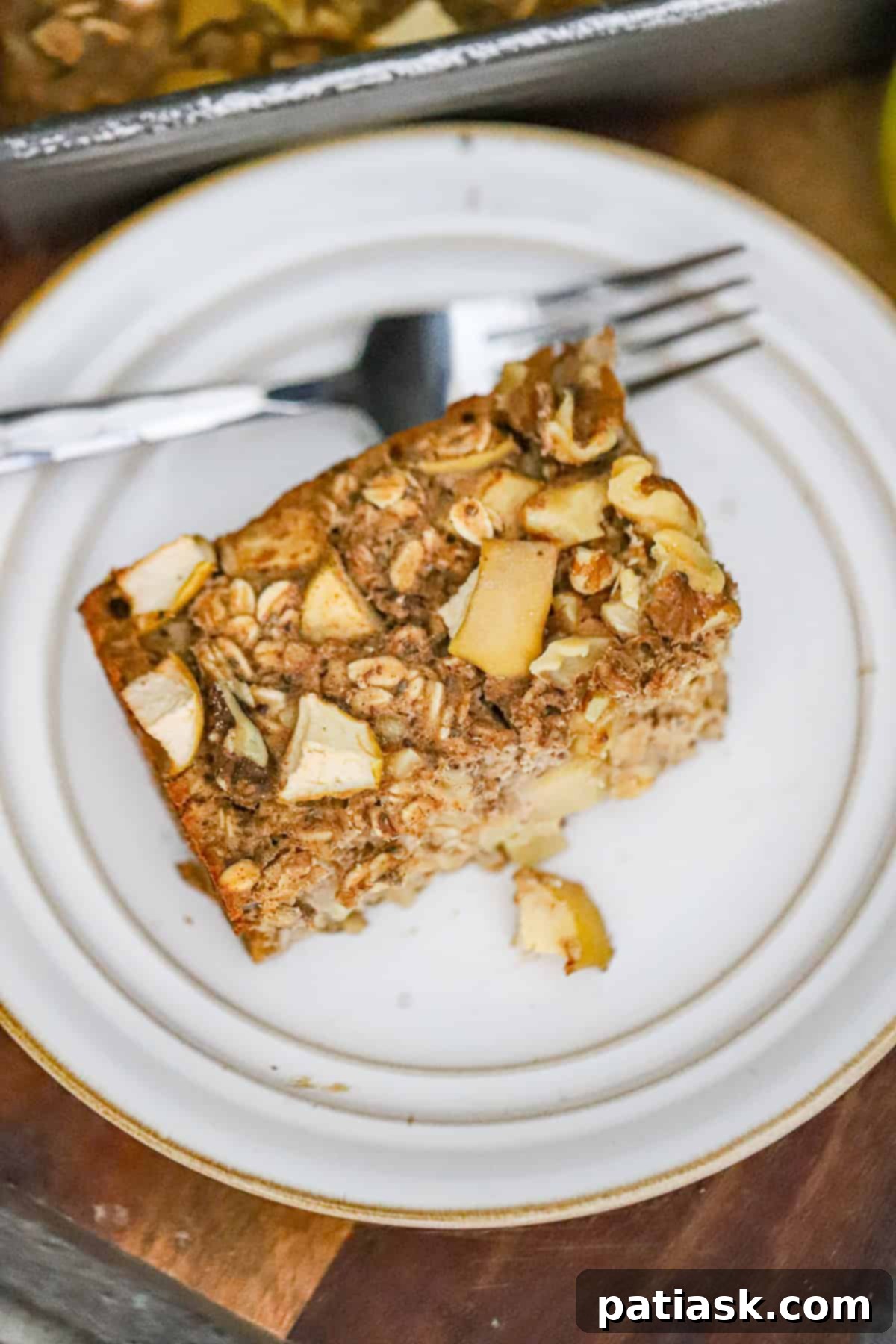 Apple Cinnamon Walnut Baked Oatmeal Recipe - Protein & Fiber Packed